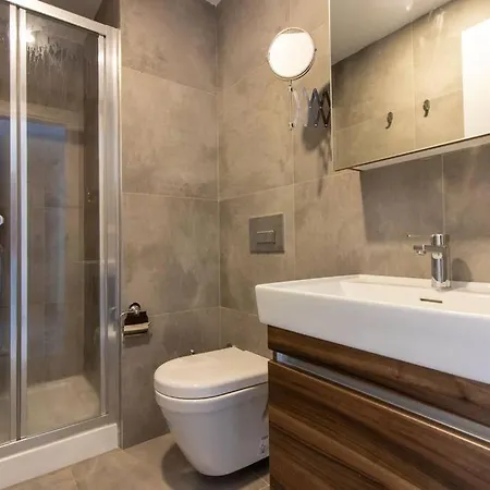 Tranquil Cozy 1br Corner Flat W/ Free Shuttle+gym #83 Apartment Istanbul